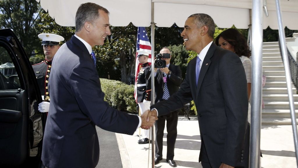 El rey Felipe VI saluda al presidente norteamericano, Barack Obama