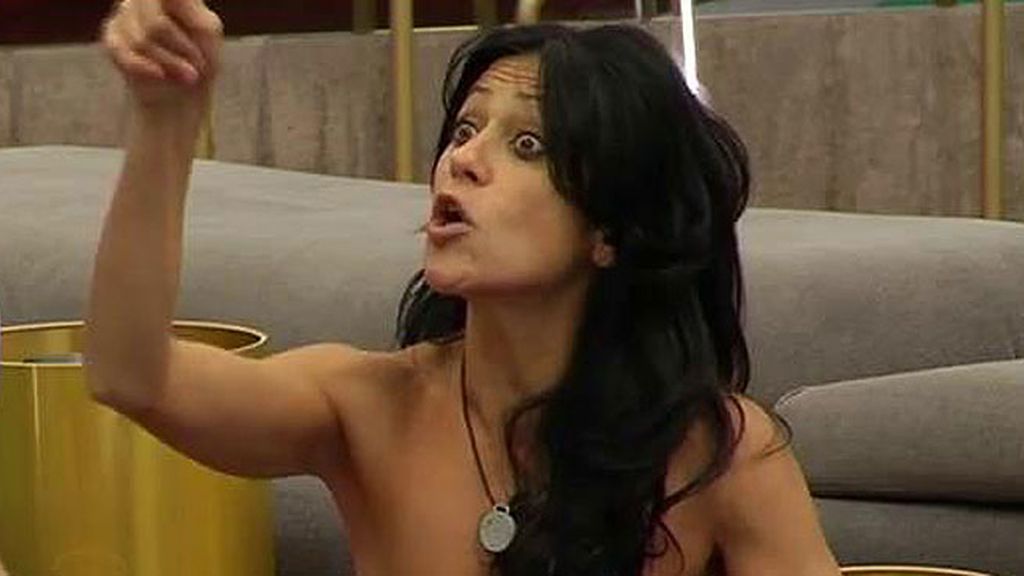 Se ha enfadado porque no consigue dormir por los ruidos