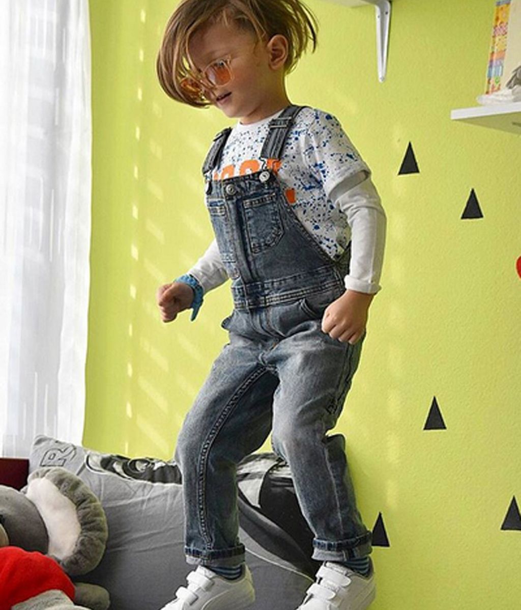 Este niño de tres años demuestra que el estilo no es cuestión de edad