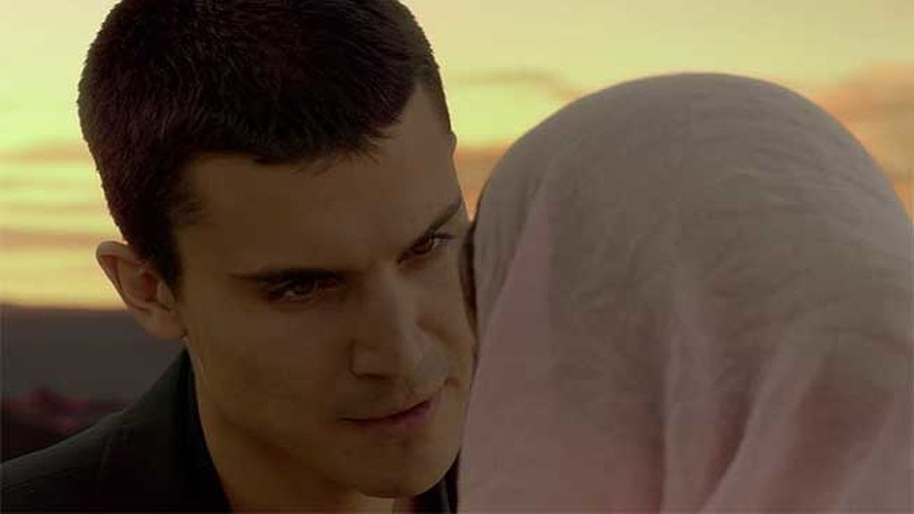 La atracción de Fátima y Morey hace que los principios de la joven se tambaleen