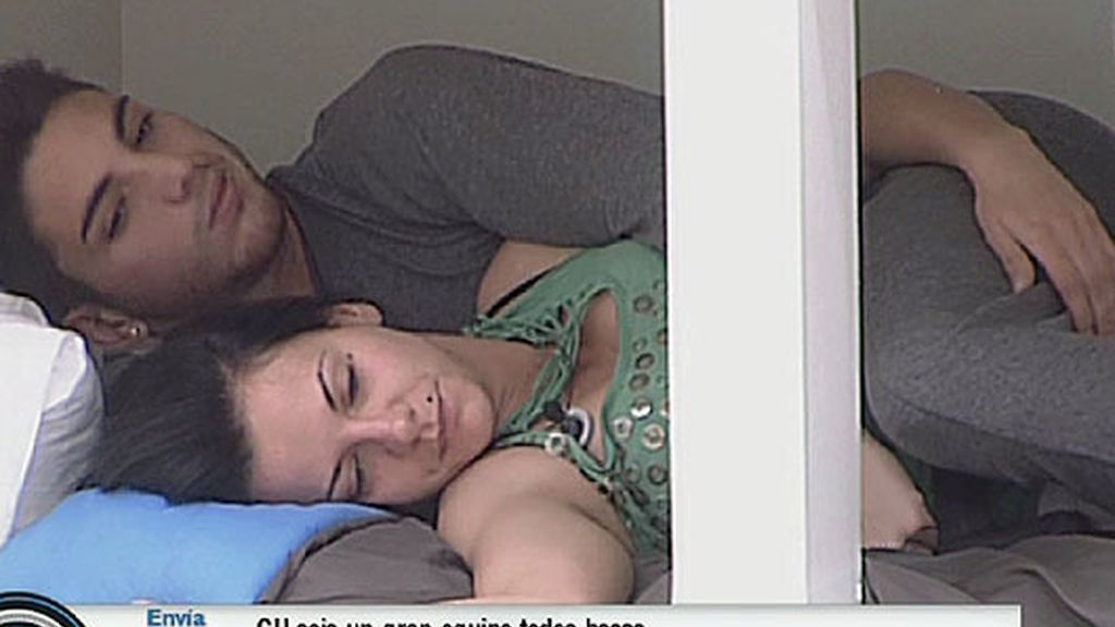 Laura y Marcelo no esconden su amor