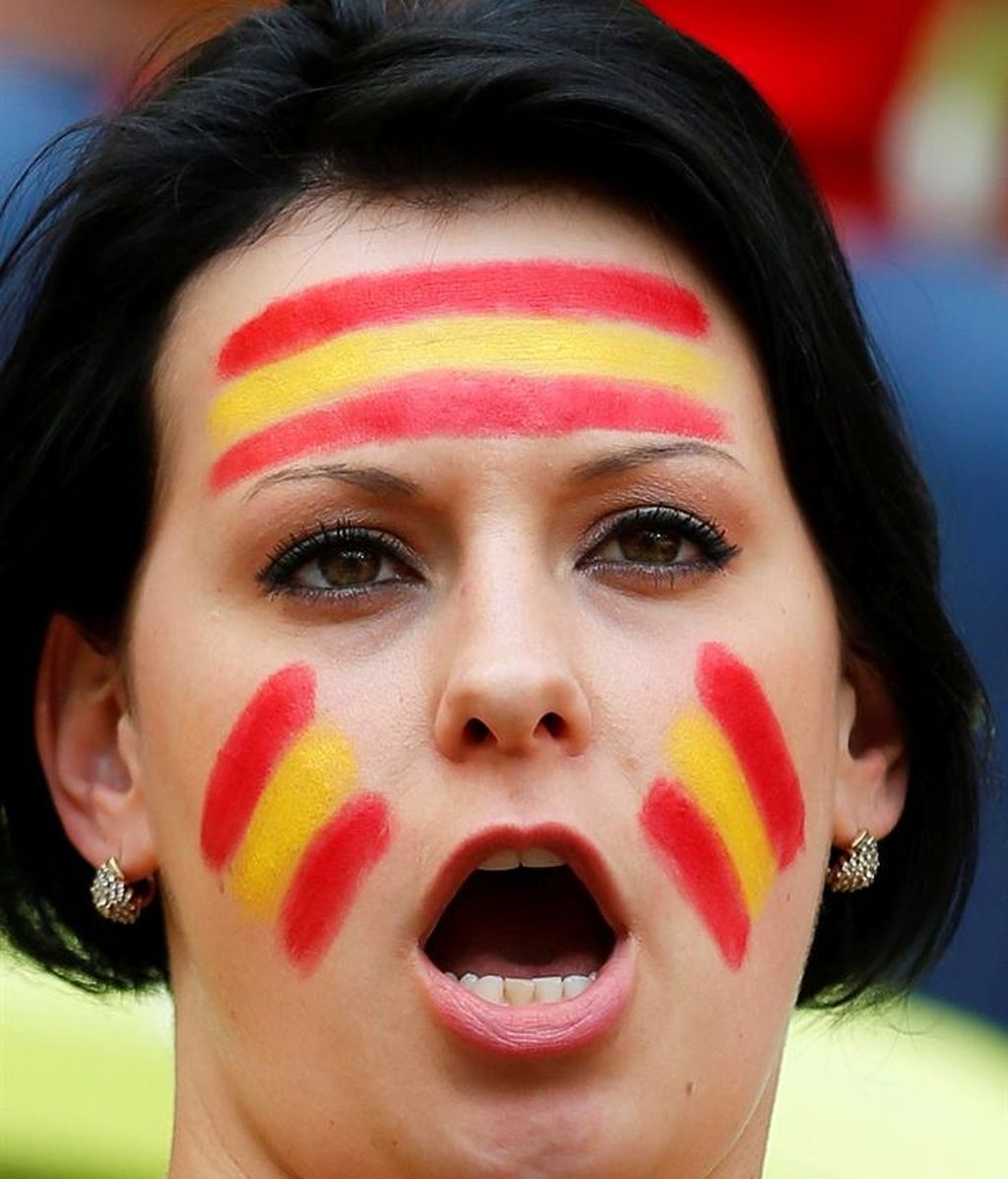 El desafío de España se juega en la grada