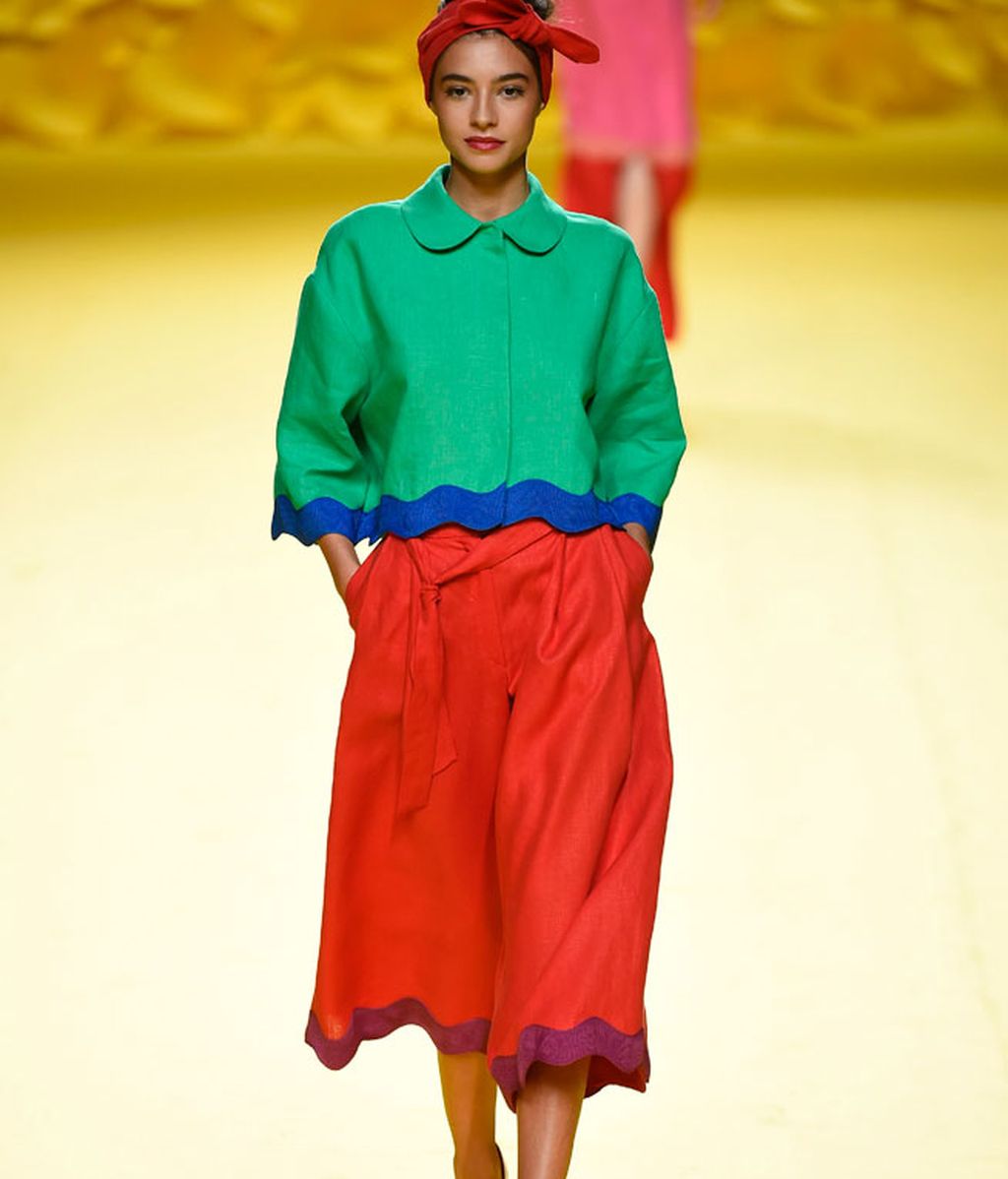 Color y brillos en Agatha Ruíz de la Prada