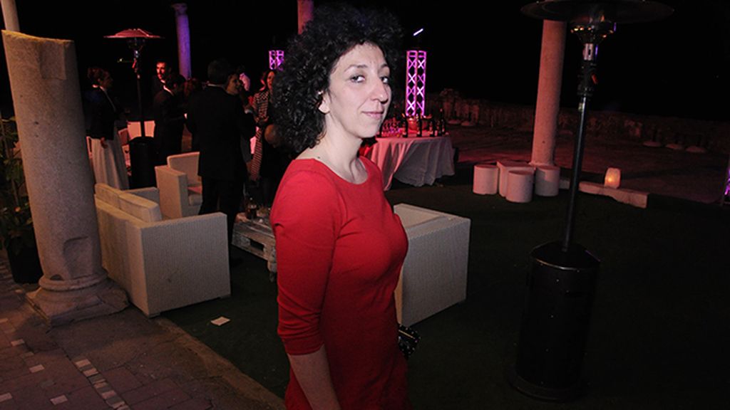 La actriz Mónica Cervera con un traje de Assos