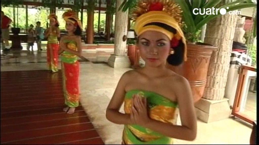 Bali: Playas paradisiacas, lujosos hoteles, ritos ancestrales  y exóticos casamientos