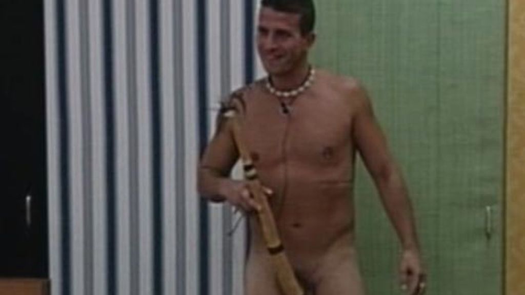 Arturo se calza la 'koteka'