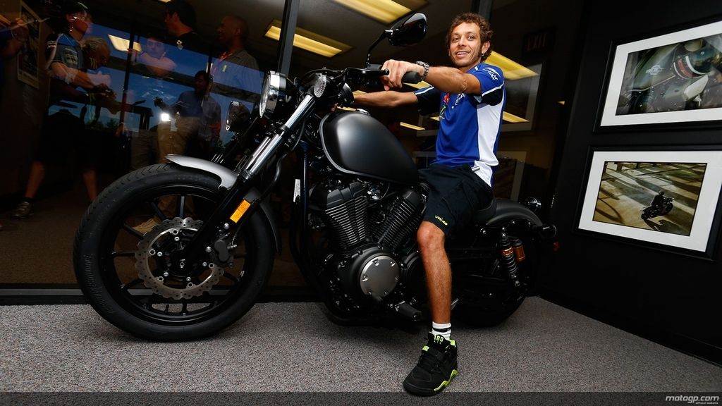 Rossi y Smith, bromas y pizzas antes de Laguna Seca