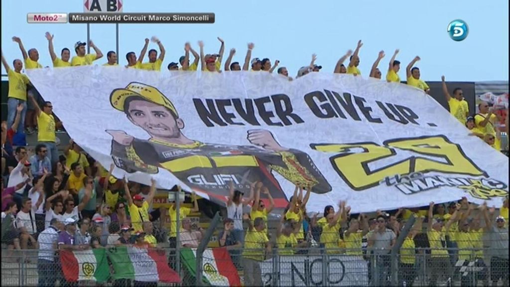 La grada de Misano se vuelva con Andrea Iannone