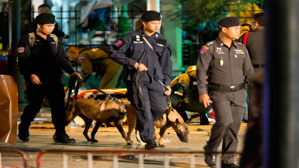 Terror por una bomba en Bangkok