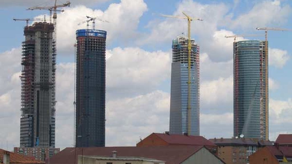 Cuatro Torres Businnes Arrea (Madrid): 250 metros