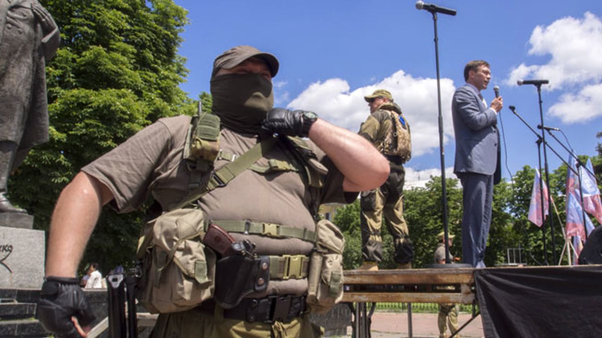 Continúan los combates en el este de Ucrania pese al alto el fuego