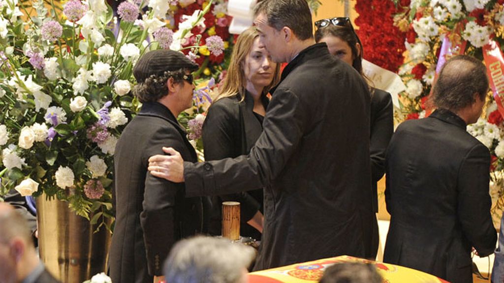 Malú, Alejandro Sanz, sus hijos, artistas... el último adiós de Paco de Lucía en Madrid