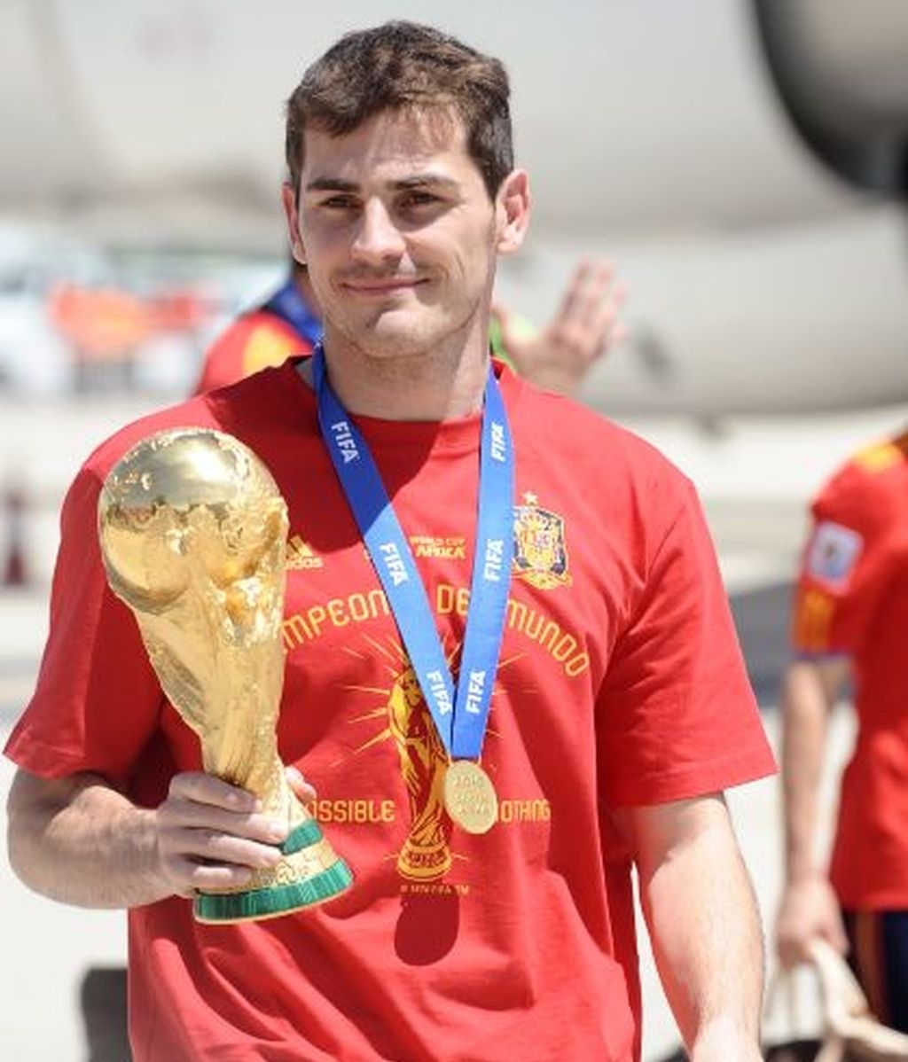 Casillas cumple 30 años: De niño a capitán