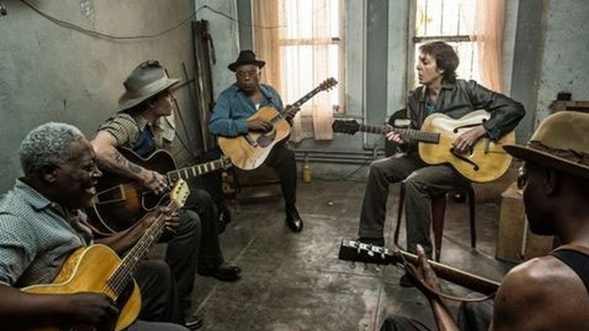 Johnny Depp toca la guitarra en el nuevo vídeo de Paul McCartney