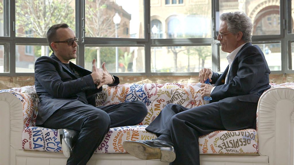 El psiquiatra charla con el publicista