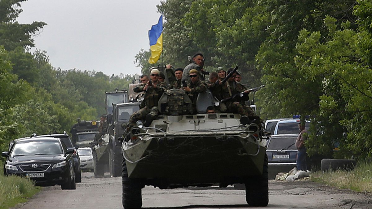 Trece soldados ucranianos mueren en combates con rebeldes