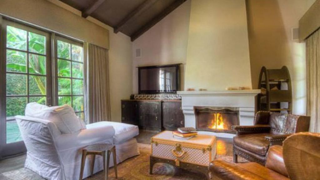 Hilary Duff vende su casa del Lago Toluca