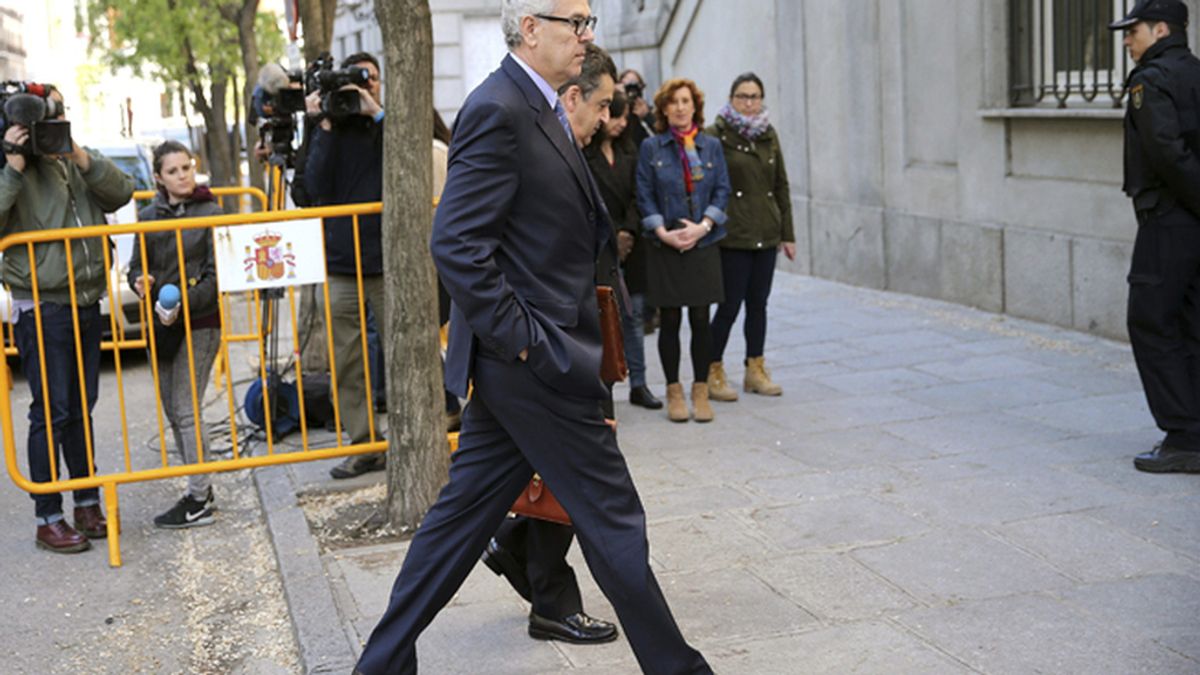 Manuel Gómez: "El Gobierno andaluz hizo oídos sordos" ante las irregularidades