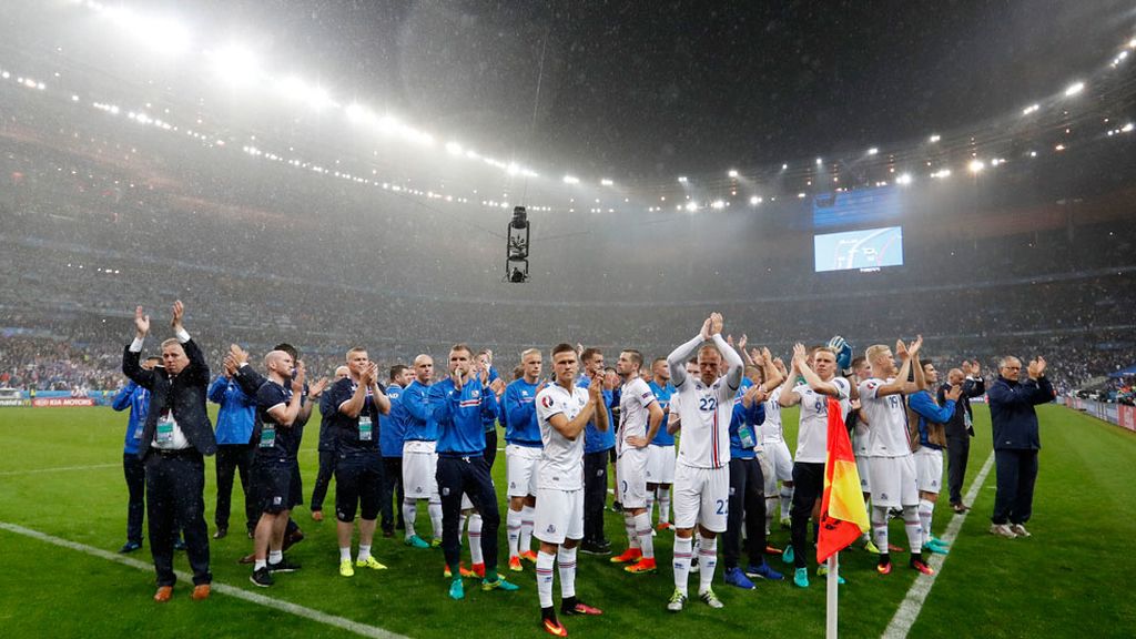 Islandia cayó ante Francia pero fueron despedidos como auténticos héroes (03/07/2016)