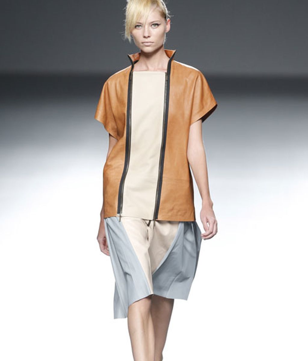 Rojos brillantes y colores de la tierra