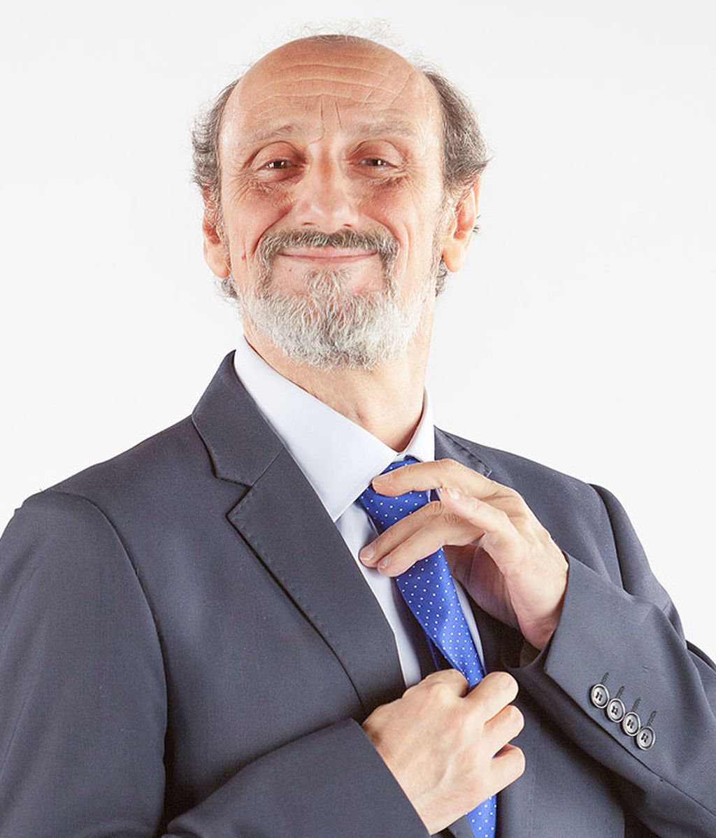 Enrique y Araceli debutan como alcalde y primera dama del consistorio