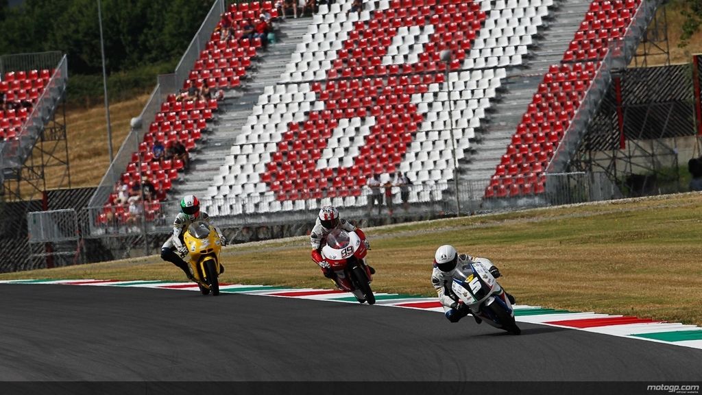 Fenati, Danny Webb y Luigi Morciano en los libres de Moto3™