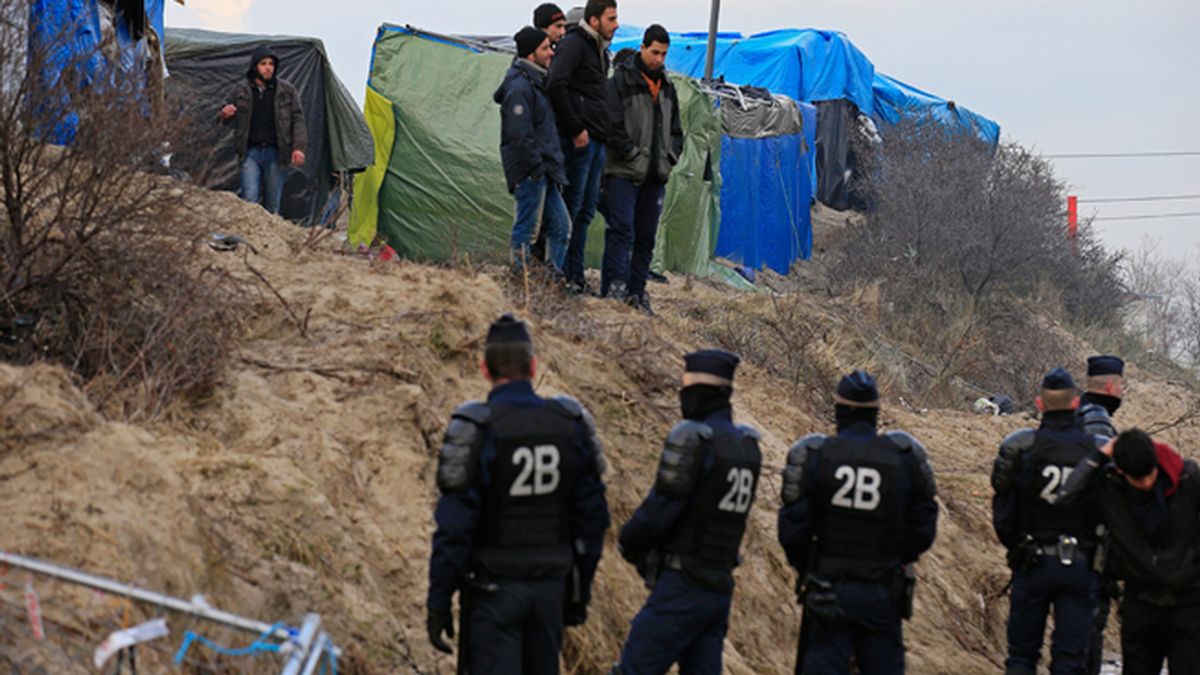 Una jueza francesa autoriza la demolición parcial de la 'jungla' de Calais