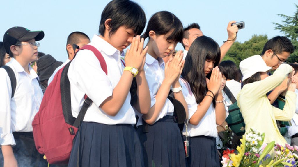 Tributo a las víctimas del bombardeo atómico de Hiroshima