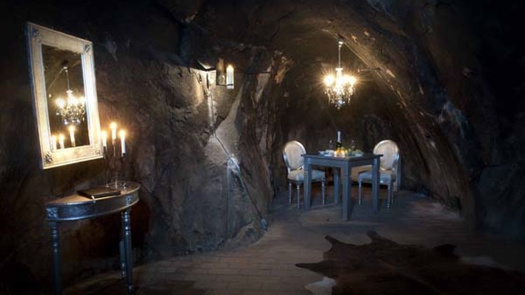 Un hotel dentro de una cueva