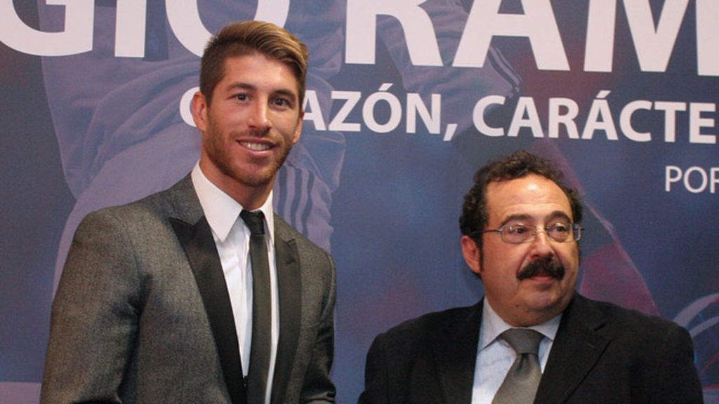 Sergio Ramos se emociona en la presentación de su biografía