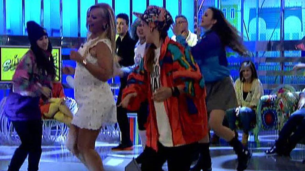 La colaboradora bailó con la canción de la película 'Flashdance'