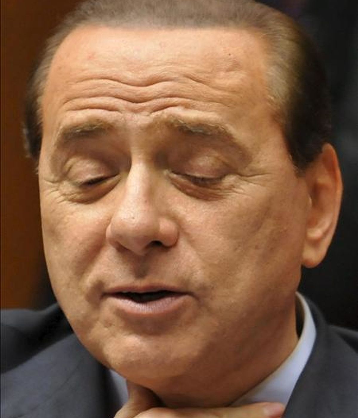 La Iglesia italiana no está dispuesta a "callar" ante a los escándalos que afectan a Silvio Berlusconi (en la foto) y exige al primer ministro que dé explicaciones y "esclarezca con hechos y no sólo de palabra" la situación, ha afirmado el obispo de Lanciano-Ortona, Carlo Ghidelli. EFE/Archivo