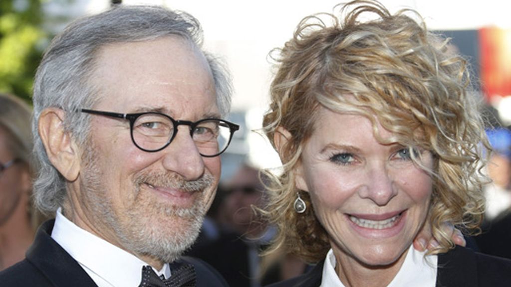 Steven Spielberg y su mujer felices en Cannes