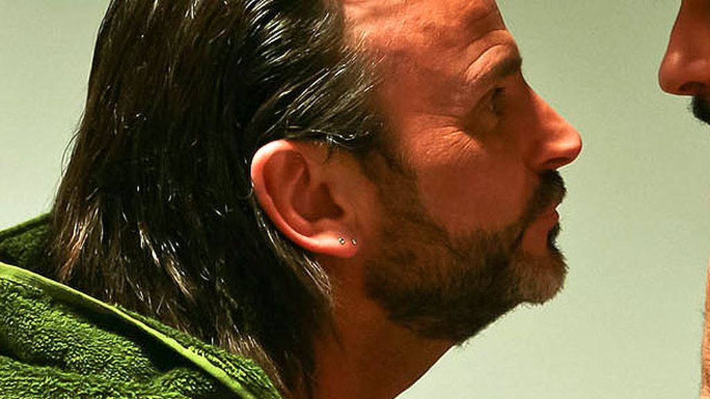 Javi localiza al padre biológico de Lola