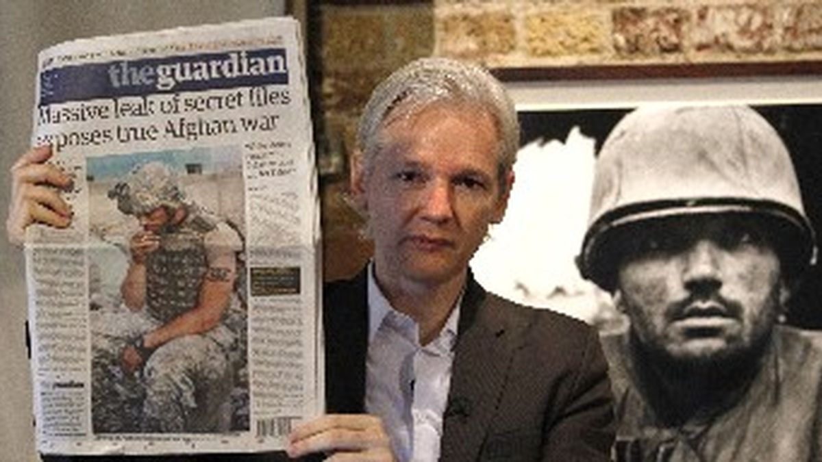 El fundador de 'Wikileads' habla de crímenes de guerra en Afganistán