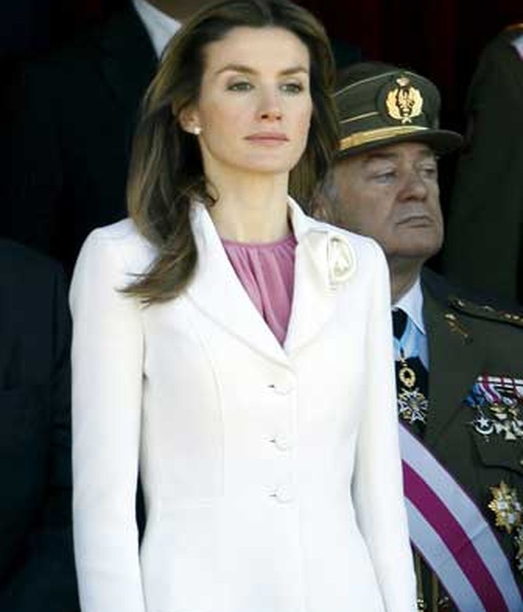 Doña Letizia, con la Guardia Real