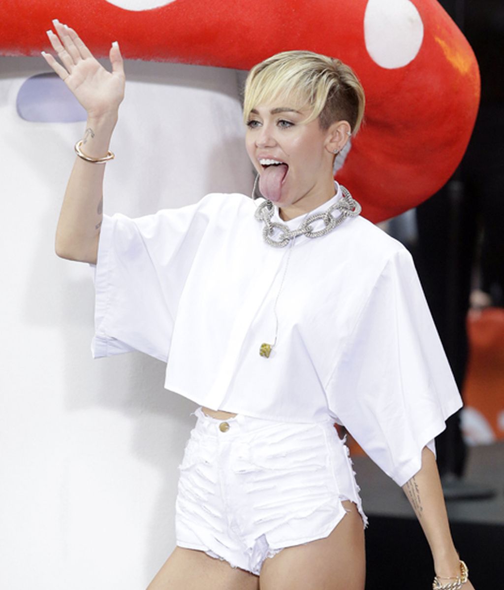 Miley Cyrus promete 'dar guerra' hasta los 40