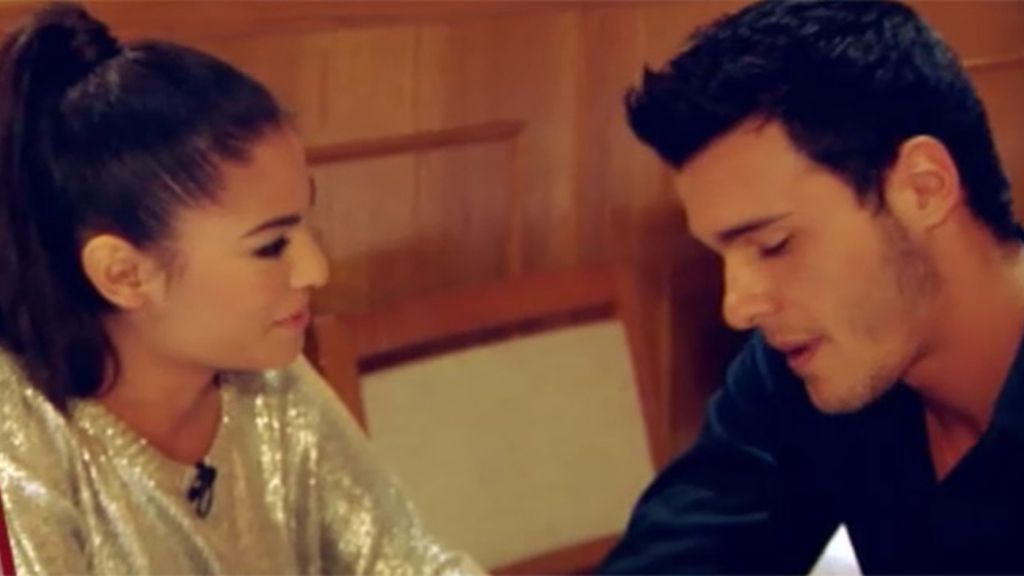 ¡Cristian y Carla se besan!