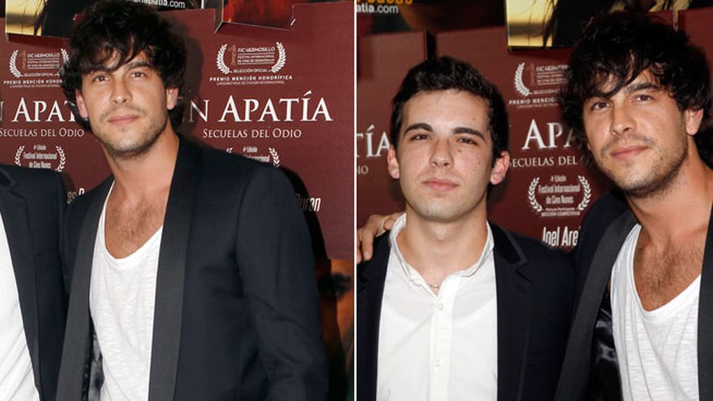 Mario Casas y su hermano Christian