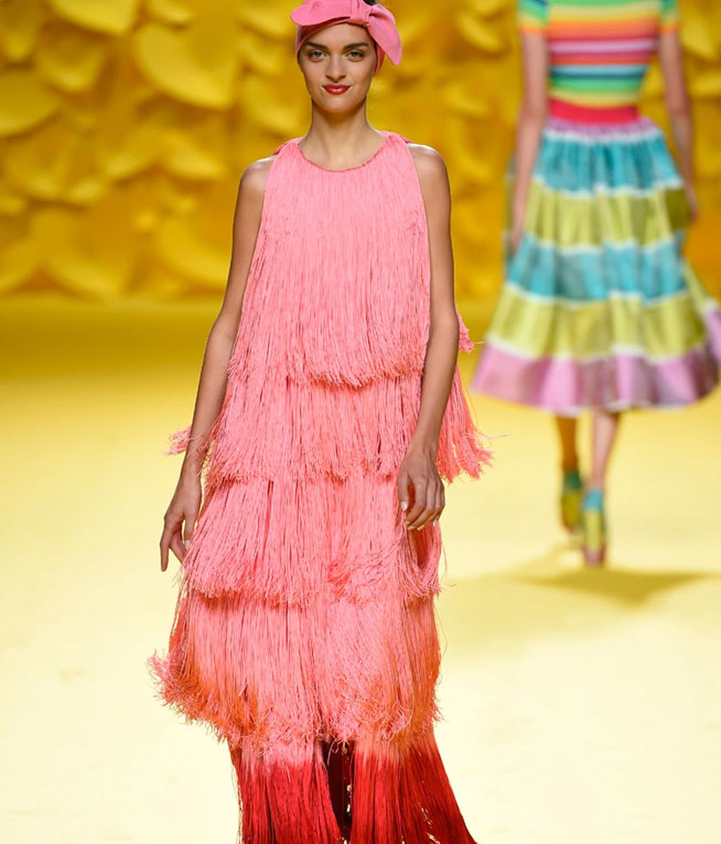 Color y brillos en Agatha Ruíz de la Prada