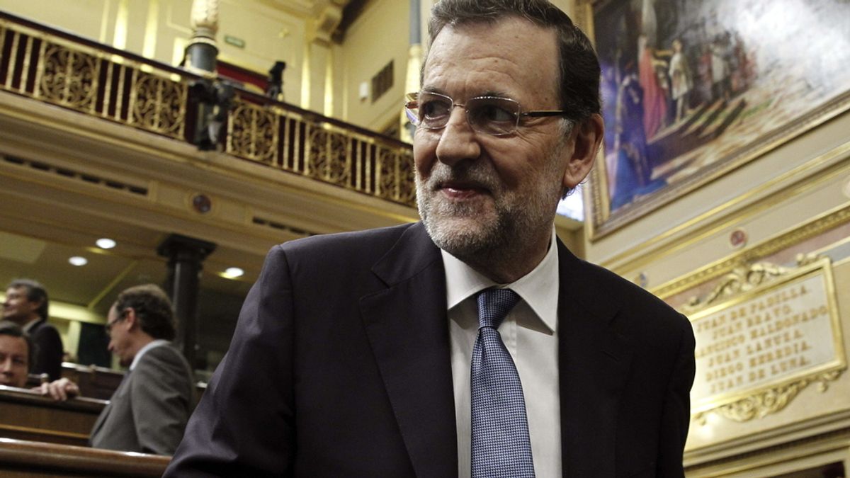Rajoy llama en el Congreso a apoyar a Juncker con un pacto de legislatura