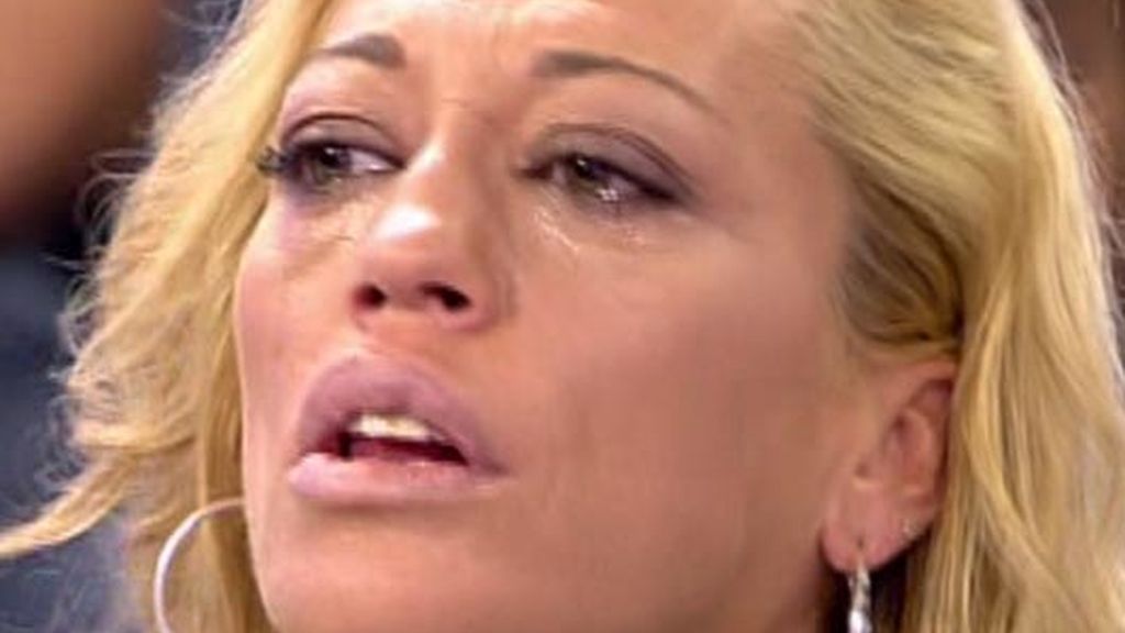 Belén Esteban rompe a llorar