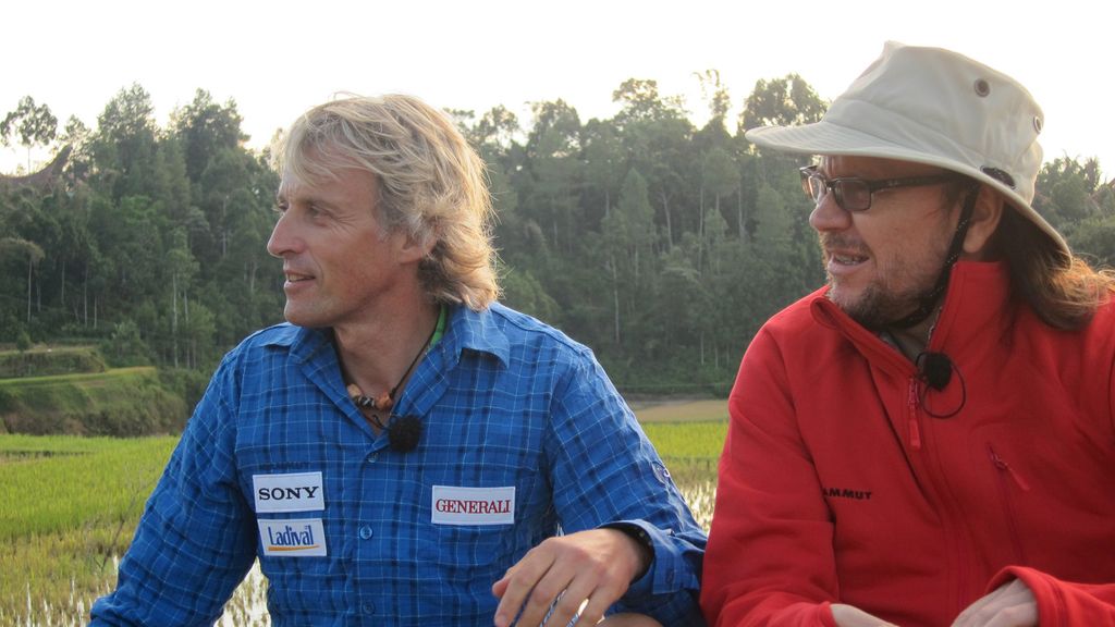 Segura y Calleja se adentran en la isla de Sulawesi (Indonesia)