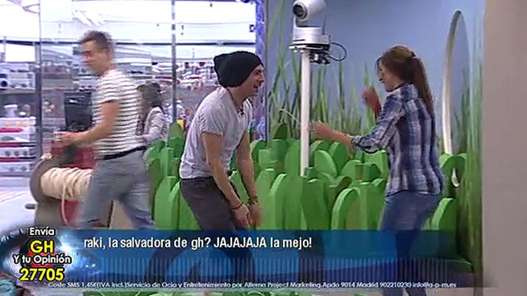 Los chicos no se separan de sus gorros