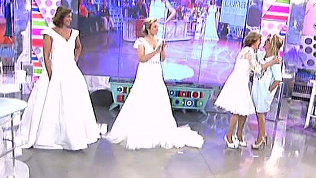 La colaboradora ha escogido entre seis vestidos