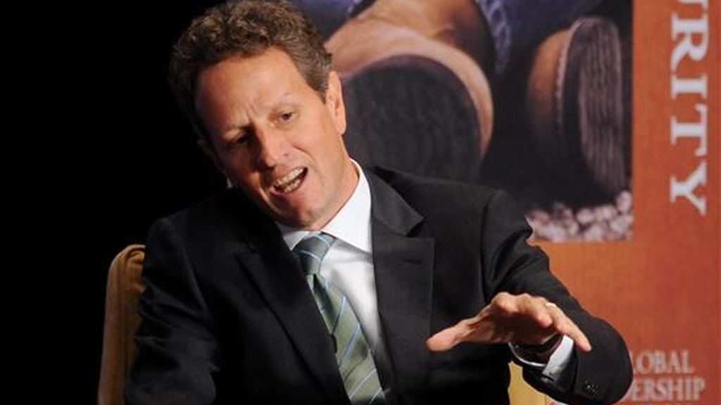 "Una de las misiones centrales del FMI es la de llevar a cabo una vigilancia rigurosa del sistema monetario internacional", señaló el Secretario de Tesoro de Estados Unidos, Timothy Geithner en el texto de su discurso ante el Comité Monetario y Financiero Internacional. EFE/Archivo "Una de las misiones centrales del FMI es la de llevar a cabo una vigilancia rigurosa del sistema monetario internacional", señaló el Secretario de Tesoro de Estados Unidos, Timothy Geithner en el texto de su discurso ante el Comité Monetario y Financiero Internacional. EFE/Archivo
