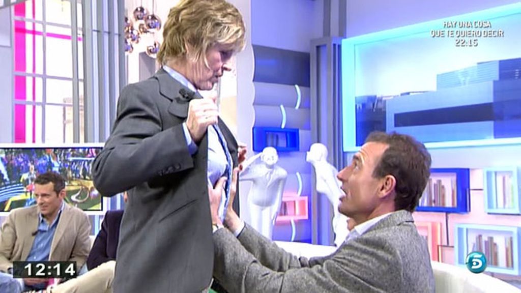 "No me tocas una mano, pues no es para tanto"