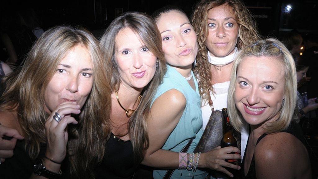 Sandra de Castro,Elizabeth del Rio Susana Marín, Mayte Murcia, y Sonia Bonell