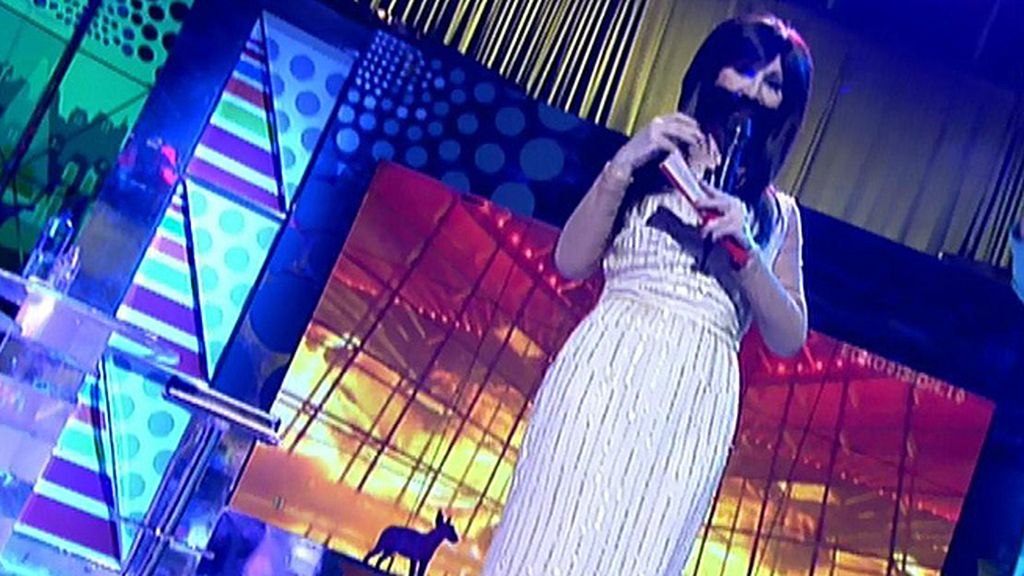 La colaboradora de 'Sálvame' imita su actuación