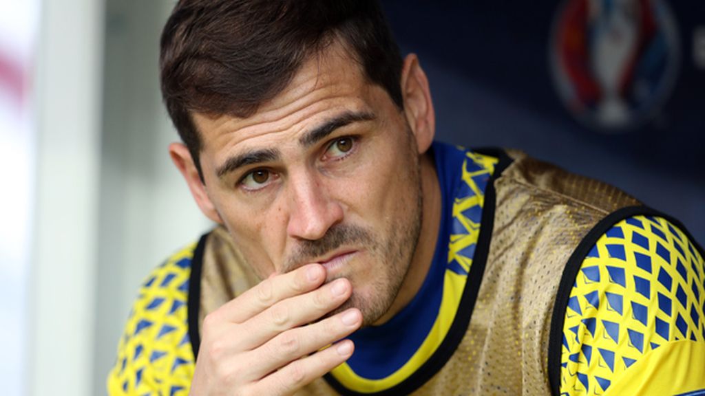 Iker Casillas ¿anuncia su marcha de la selección?